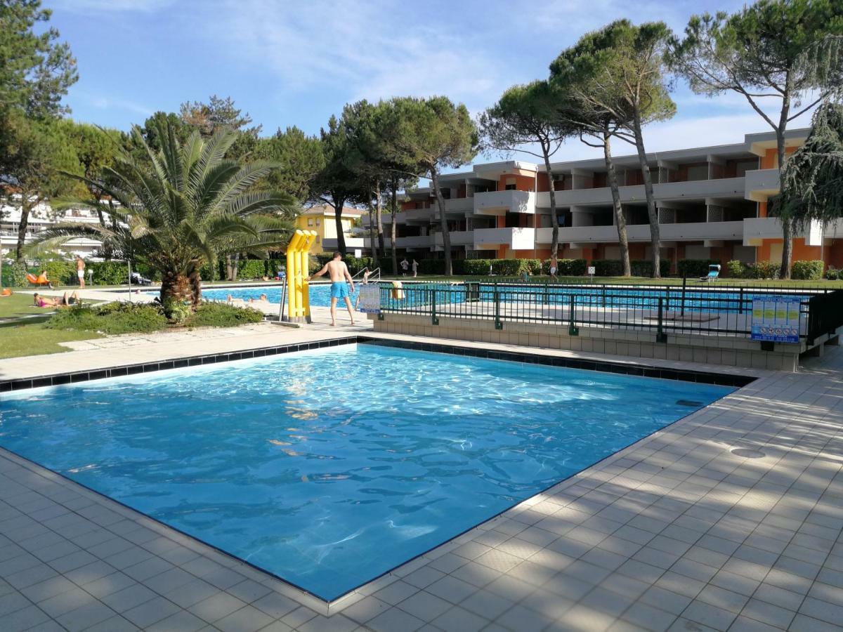 Residence Solarium Bibione Exterior foto